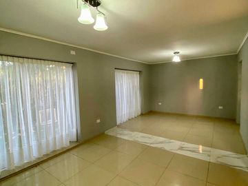 Casa en arriendo  en CHILLÁN