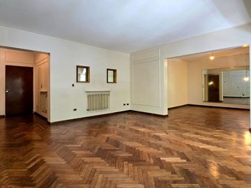 VENTA PISO DE 5 AMBIENTES EN BELGRANO -IMPRENTA-