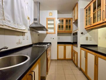 VENTA PISO DE 5 AMBIENTES EN BELGRANO -IMPRENTA-
