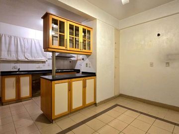VENTA PISO DE 5 AMBIENTES EN BELGRANO -IMPRENTA-