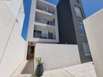 Departamento venta 2 ambientes PATIO 18M2 Financia