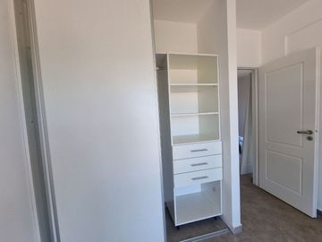 Departamento venta 2 ambientes PATIO 18M2 Financia