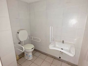 LOCAL COMERCIAL PREMIUM, CON SOTANO EN MONSERRAT
