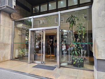 VENTA CONSULTORIO / DEPARTAMENTO 2 AMB RECOLETA