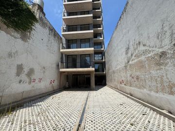 MONOAMBIENTE COGHLAN 52 M2 SUBDIVIBLE COCHERA