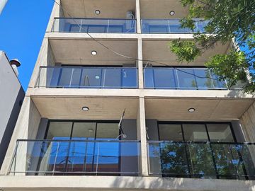 MONOAMBIENTE COGHLAN 52 M2 SUBDIVIBLE COCHERA