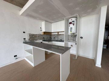 MONOAMBIENTE COGHLAN 52 M2 SUBDIVIBLE COCHERA