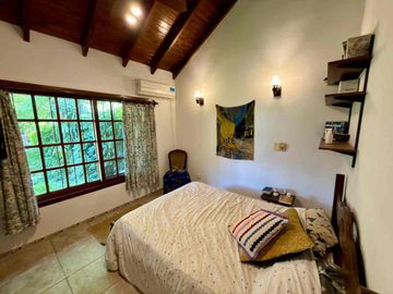VENTA CASA CON PILETA EN SORDEAUX CERCA HINDU CLUB
