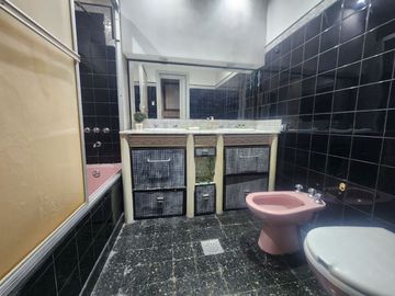VENTA CASA VILLA LUZURIAGA JARDIN APTO CREDITO