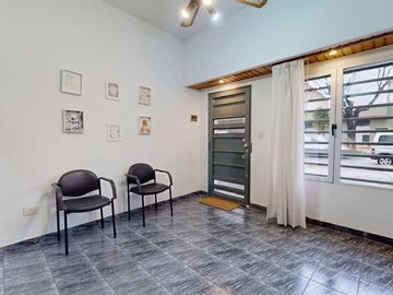 CASA MULTIFAMILIAR 5 AMBIENTES VILLA LUGANO