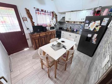 VENTA DUPLEX 3 AMB VILLA LUZURIAGA PATIO COCHERA