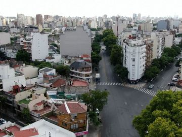 Edificio casa en block 20 u venta Pque Chacabuco