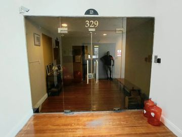VENTA OFICINA ESTUDIO FLORIDA EDIFICIO THOMSON