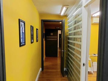 VENTA OFICINA ESTUDIO FLORIDA EDIFICIO THOMSON