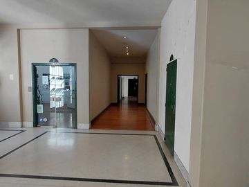 VENTA OFICINA ESTUDIO FLORIDA EDIFICIO THOMSON