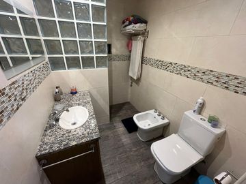 CASA EN VENTA QUILMES