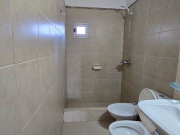 Venta Departamento Monoambiente escalera Lourdes