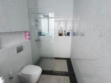 Dijual Dibawah Harga Apraisal, Rumah Siap Huni di Cluster Asera One East, Harapan Indah, Bekasi