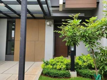 Dijual Rumah Cantik Full Furnished Cluster Magenta Residence