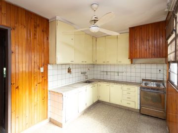 PH 3 ambientes en venta Belgrano R cochera  jardín