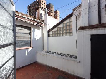 PH 3 ambientes en venta Belgrano R cochera  jardín