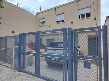 VENTA DUPLEX EEUU 1000 4 AMB COCHERA FLORIDA OESTE