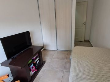 VENTA DUPLEX EEUU 1000 4 AMB COCHERA FLORIDA OESTE