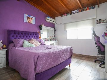 VENTA CASA 4 AMB. PATIO VILLA LUGANO APTO CREDITO!