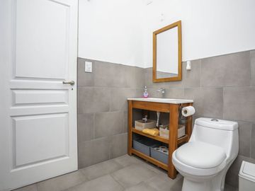 VENTA CASA 4 AMB. PATIO VILLA LUGANO APTO CREDITO!