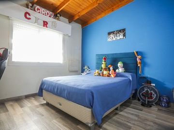 VENTA CASA 4 AMB. PATIO VILLA LUGANO APTO CREDITO!