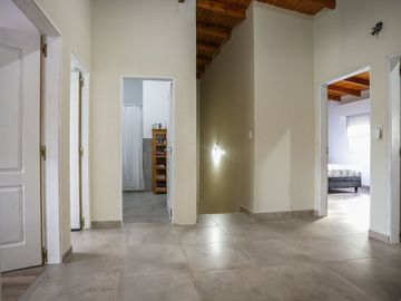VENTA CASA 4 AMB. PATIO VILLA LUGANO APTO CREDITO!