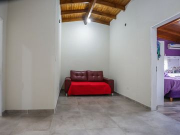 VENTA CASA 4 AMB. PATIO VILLA LUGANO APTO CREDITO!