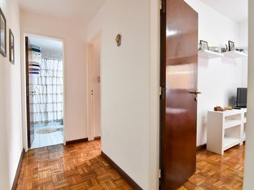VENTA DEPARTAMENTO 3 AMBIENTES CON PATIO EN FLORES
