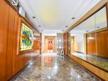 VENTA DEPARTAMENTO 3 AMBIENTES CON PATIO EN FLORES