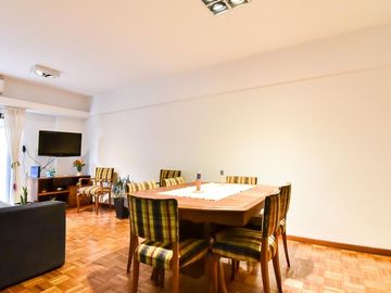 VENTA DEPARTAMENTO 3 AMBIENTES CON PATIO EN FLORES