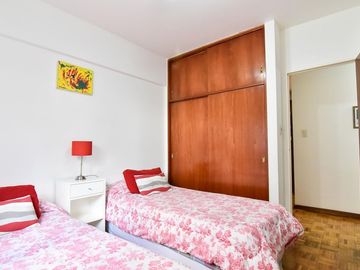 VENTA DEPARTAMENTO 3 AMBIENTES CON PATIO EN FLORES