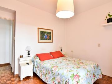 VENTA DEPARTAMENTO 3 AMBIENTES CON PATIO EN FLORES