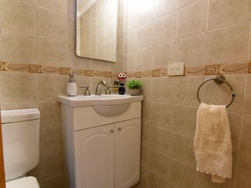 Venta depto 4 amb  Flores cochera baulera  pileta