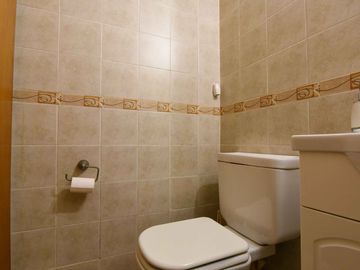 Venta depto 4 amb  Flores cochera baulera  pileta