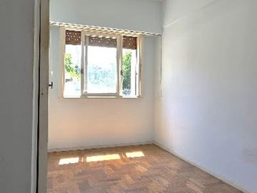 Departamento 3 amb.Baulera.Venta. Villa del Parque