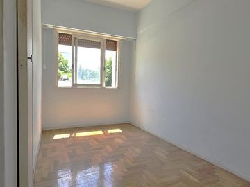 Departamento 3 amb.Baulera.Venta. Villa del Parque