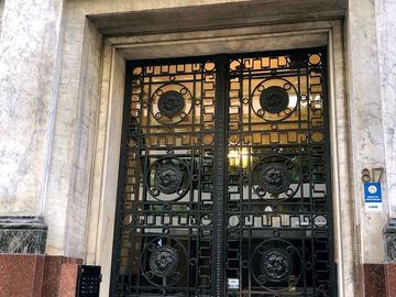 VENTA LOCAL SOBRE AV. CORDOBA 821