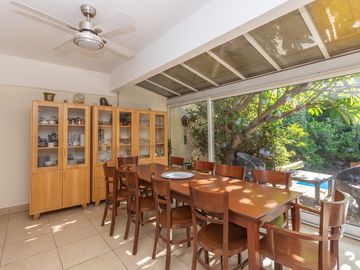 VENTA CASA LOTE PROPIO 6 AMB COLEGIALES JARDIN