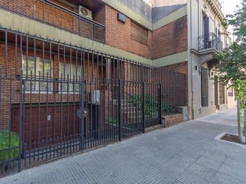 VENTA CASA LOTE PROPIO 6 AMB COLEGIALES JARDIN