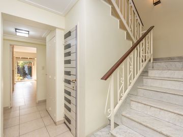 VENTA CASA LOTE PROPIO 6 AMB COLEGIALES JARDIN
