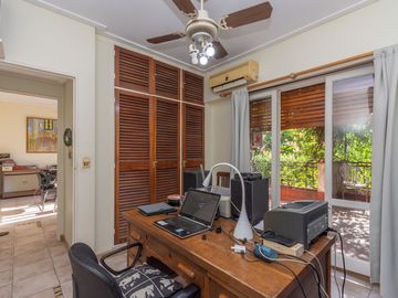 VENTA CASA LOTE PROPIO 6 AMB COLEGIALES JARDIN