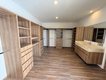 ESPECTACULAR DEPARTAMENTO EN LOMAS 3RA - $5.7 MDP