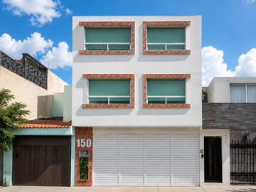 CASA EN VENTA LOMAS 3RA SECCIÓN - $5.4 MDP