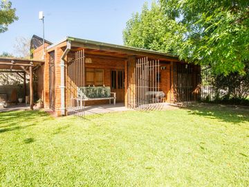LOTE 600 M2 - VENTA CASA 4 AMB C/ PARQUE y PISCINA