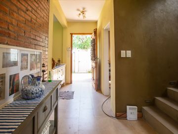 LOTE 600 M2 - VENTA CASA 4 AMB C/ PARQUE y PISCINA